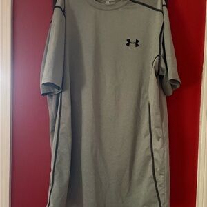 Under Armour Men's Short Sleeve Gray Tee